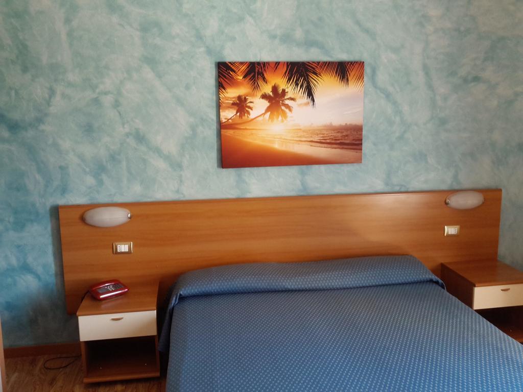 Hotel 2000 Fabriano Kültér fotó