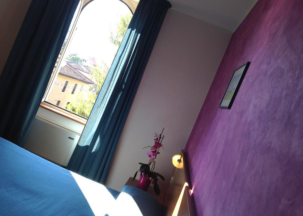 Hotel 2000 Fabriano Kültér fotó