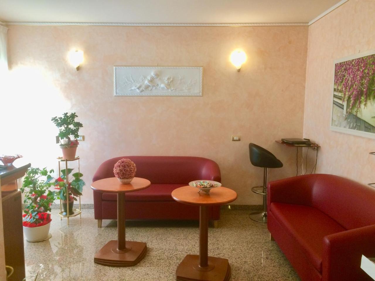 Hotel 2000 Fabriano Kültér fotó